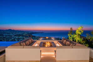 Terrace/patio - Villa Aurora: Panoramic Views - Hilltop Luxury Villa. Promos available (Cabo San Lucas)