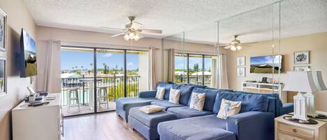 Een flatscreentelevisie