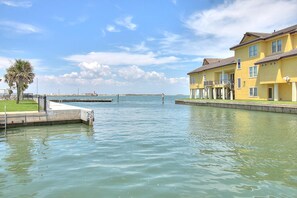 Exterior - Sweet studio condo with great view of the ship channel! (Port Aransas)