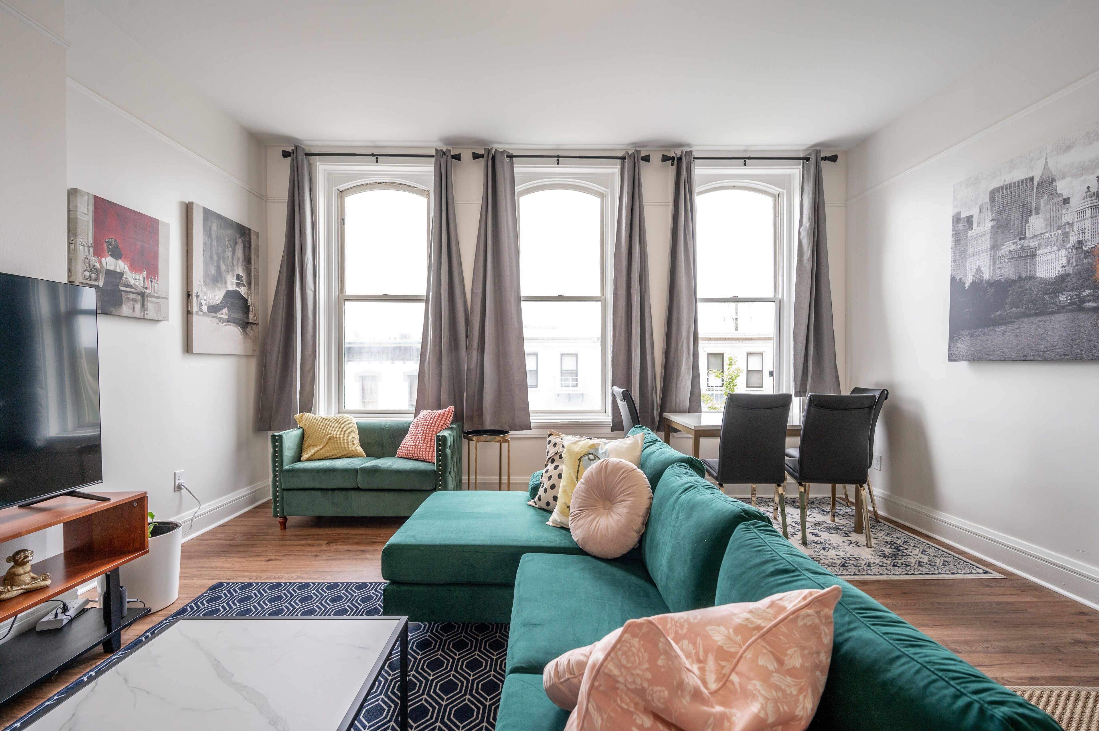 The Heart of Madison 3 | Perfect Urban Getaway