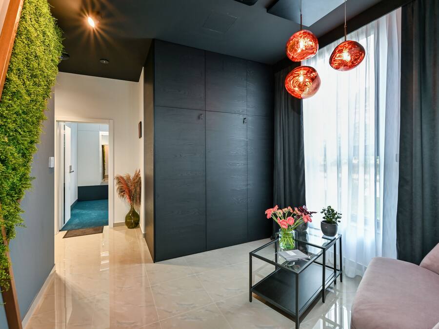 Pintu masuk properti