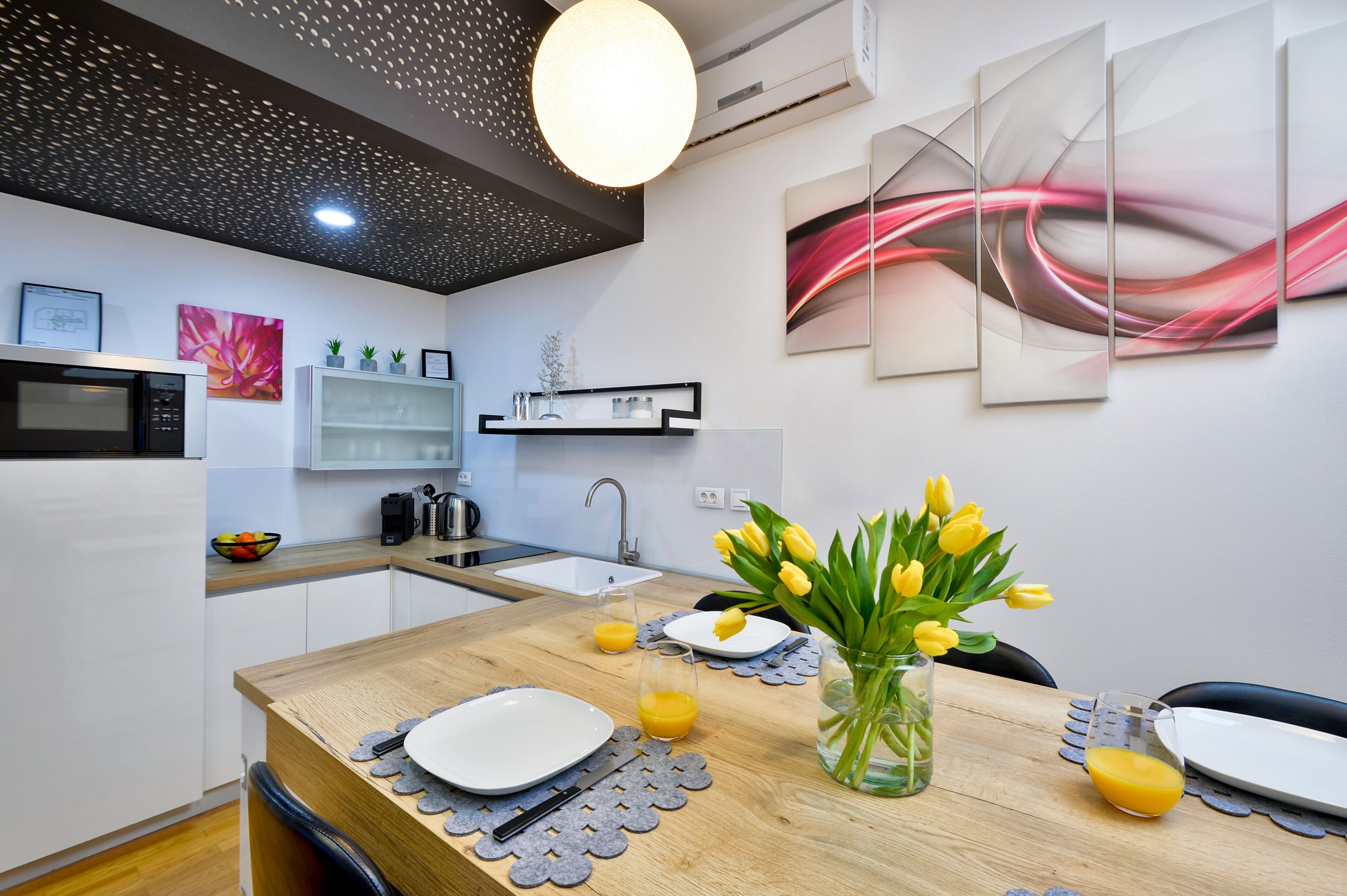 Florica Apartment | ครัวส่วนตัว | กาต้มน้ำไฟฟ้า
