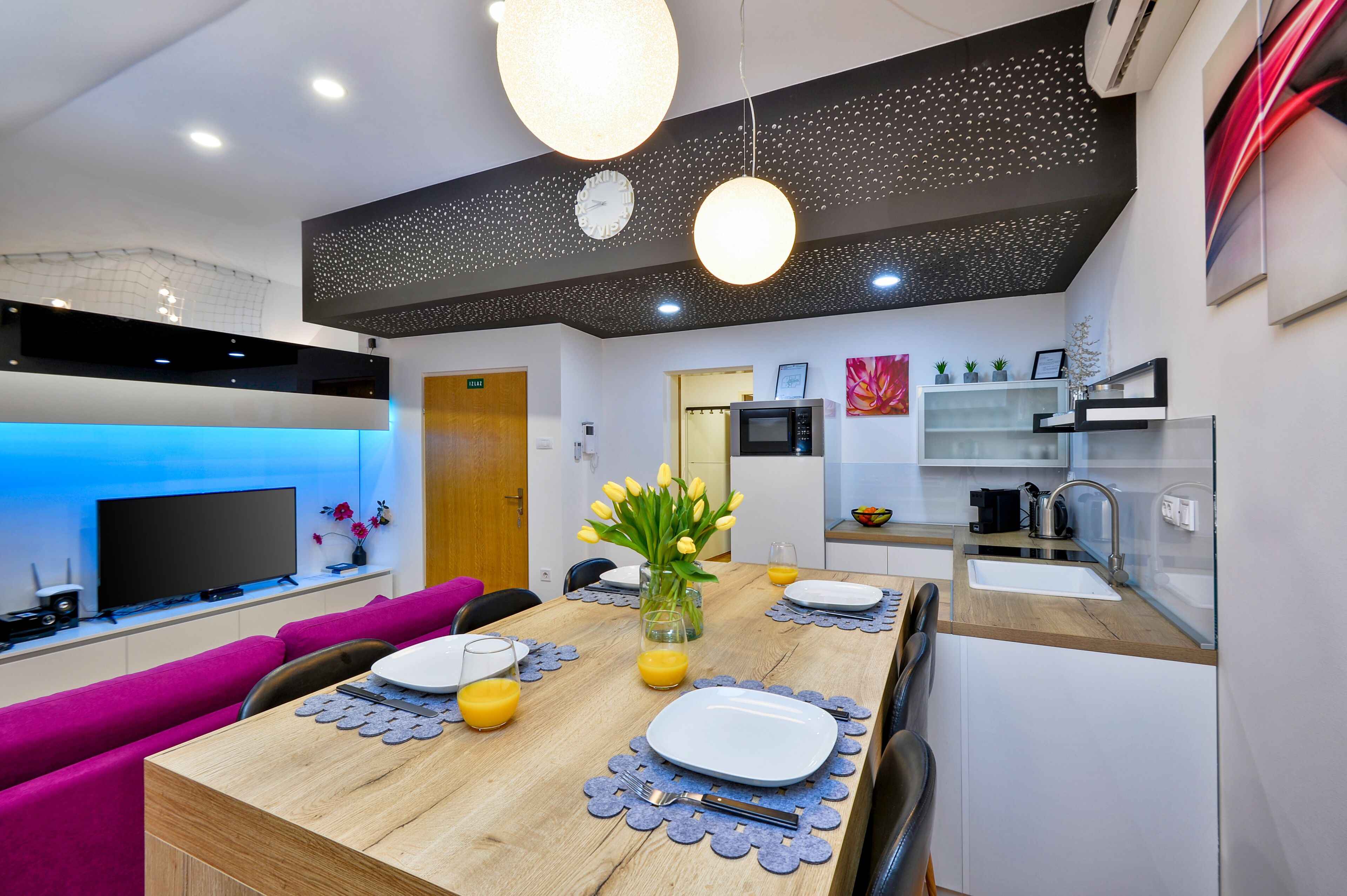 Florica Apartment | Private kitchen | Electric kettle