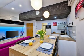 Florica Apartment | Cocina privada | Hervidor eléctrico