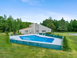 Beheizter Pool