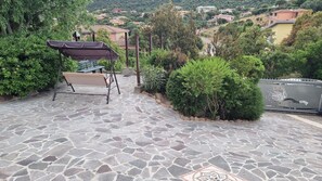 Terrace/patio - 2 DOUBLE BEDS, MINI FRIDGE, COFFEE MACHINE, MICROWAVE OVEN, TABLE. (Poggio dei Pini)