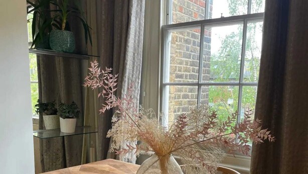 Basic Apartment, Multiple Beds | Dining - Stylish 2BD Maisonette - 5 Mins to Hampstead Heath (London)