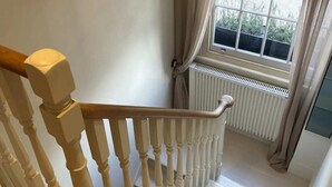 Basic Apartment, Multiple Beds | Interior - Stylish 2BD Maisonette - 5 Mins to Hampstead Heath (London)