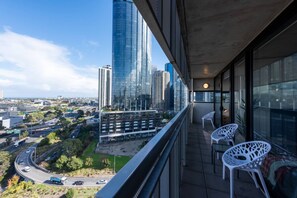 Basic Apartment, 2 Queen Beds | Property grounds - Stylish 2-bed Apt in Southbank With Parking (Southbank)