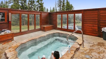 Condo, 2 Bedrooms | Outdoor spa tub