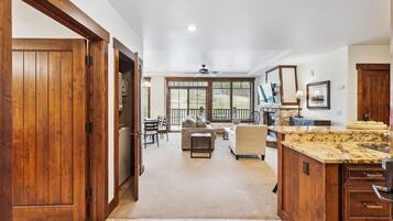 Condo, 2 Bedrooms | Private kitchen | Fridge, oven, coffee/tea maker