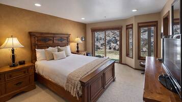 3 bedrooms, laptop workspace, iron/ironing board, free WiFi