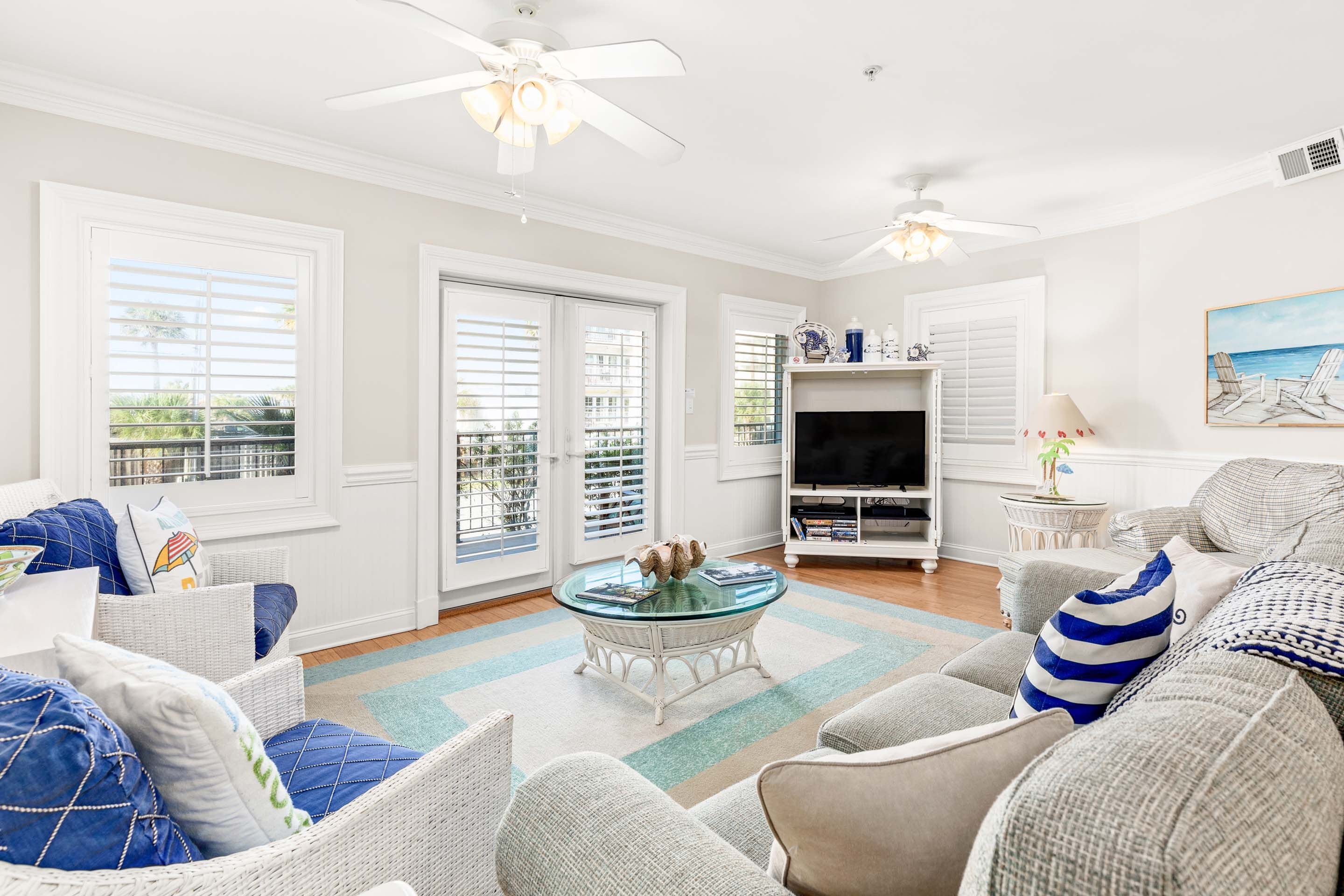 Brass Rail 105 | New Condo with Pool Access, Near Area Fun!