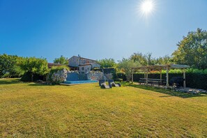 Property grounds - Villa Nonna Lucia in Kuberton  - Haus für 6 Personen (Grožnjan)