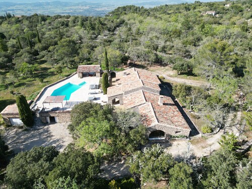 Stunning villa with swimming pool in Bonnieux - Luberon