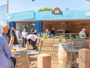 Bar (in der Unterkunft)