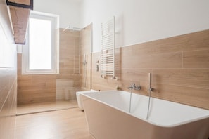 Badewanne, Bidet