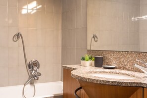 Baignoire, bidet