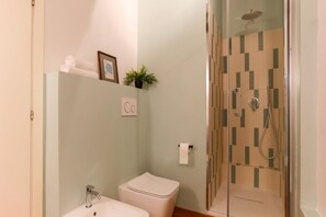 Shower, bidet