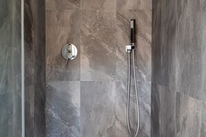Dusche, Bidet