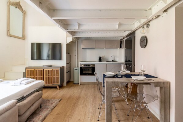 Dining - The Best Rent - Lovely loft with balcony near Piazza Vetra (Milano)
