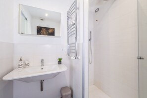 Dusche, Bidet