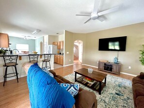 Smart TV, computer monitors