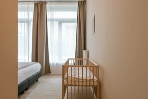 2 chambres, fer et planche à repasser, Wi-Fi, draps fournis