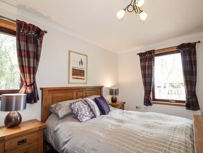 1 habitación, decoración personalizada y muebles diferentes 
