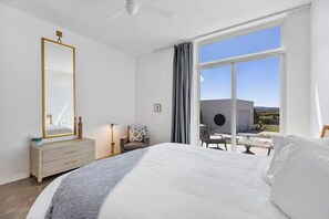 1 chambre, bureau, fer et planche à repasser, Wi-Fi