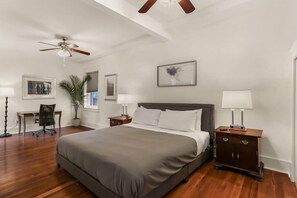 2 bedrooms, desk, iron/ironing board, travel crib - Fabulous and Spacious 2Bd in the Center of NOLA (New Orleans)