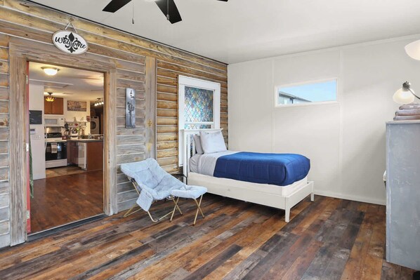 1 bedroom, iron/ironing board, travel crib, WiFi