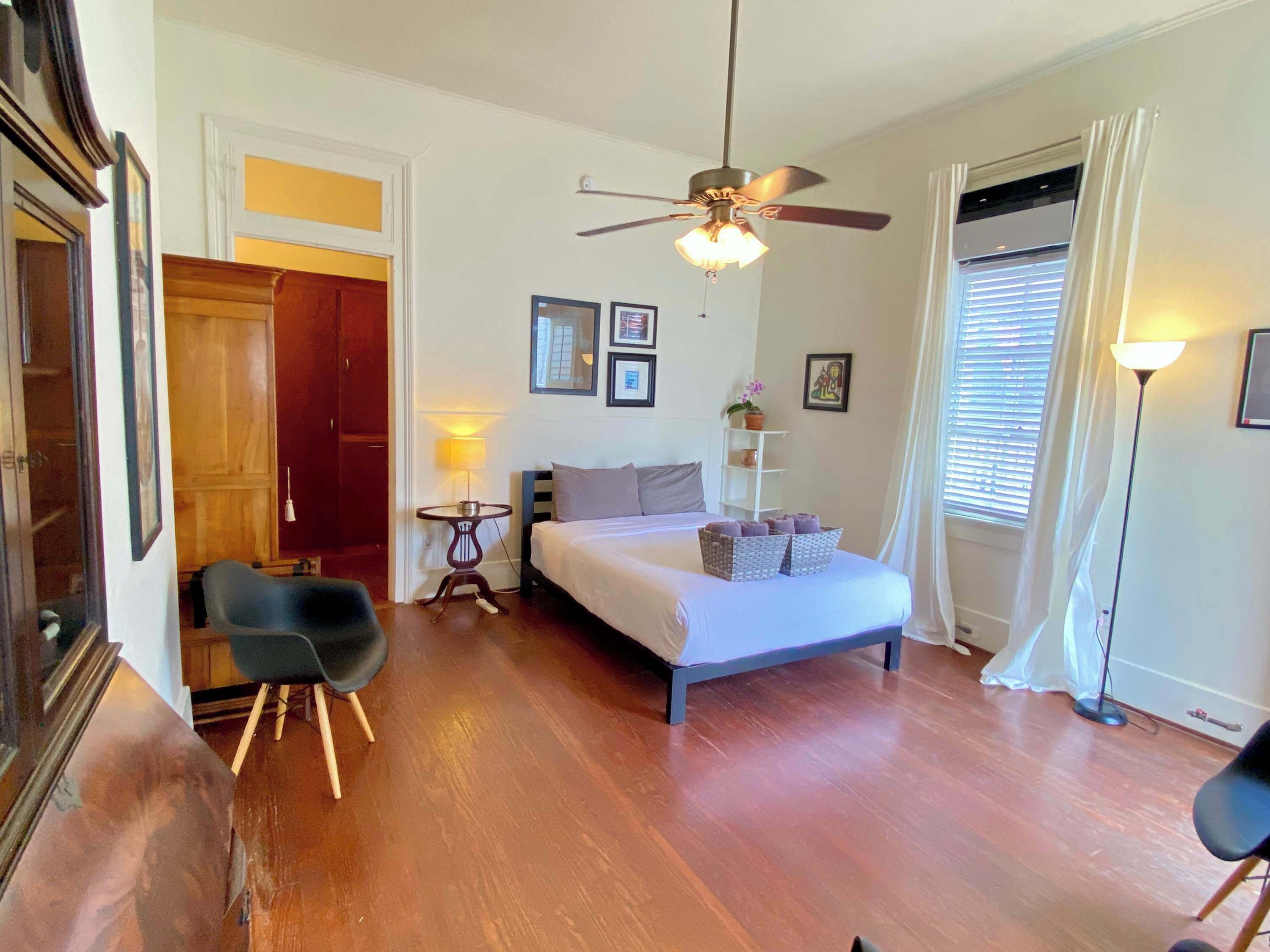 1 bedroom, desk, iron/ironing board, travel crib