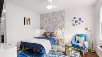 1 chambre, fer et planche Ă repasser, lit parapluie, Wi-Fi