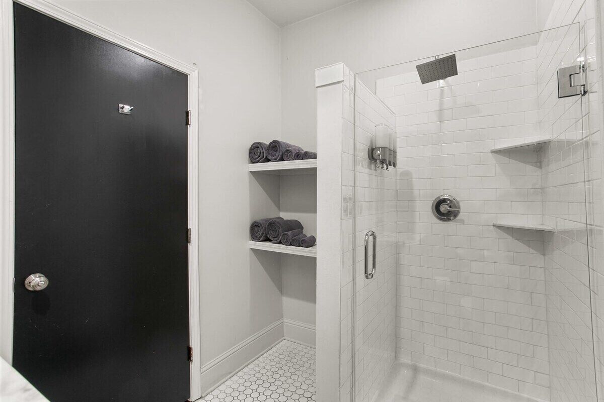 Bathtub, hair dryer, towels