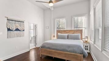 2 bedrooms, desk, iron/ironing board, travel crib