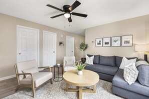 Télévision à écran plat