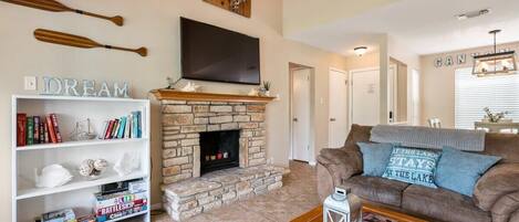 TV, peis og DVD-spiller