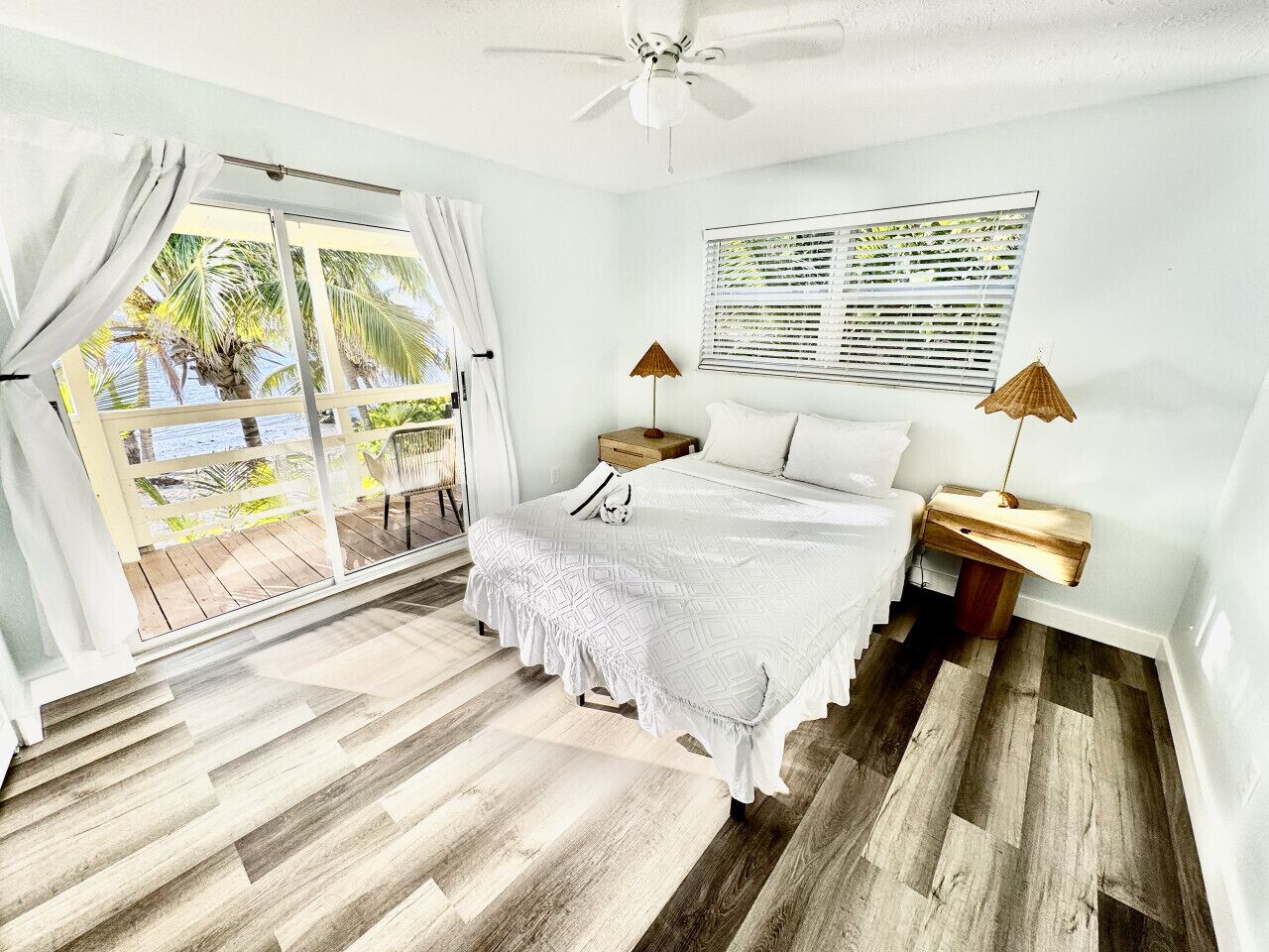 2 habitaciones, tabla de planchar con plancha, cuna de viaje y wifi 