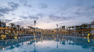 2 outdoor pools, pool umbrellas, sun loungers