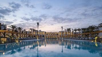 2 outdoor pools, pool umbrellas, pool loungers