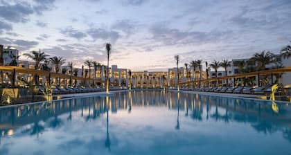 Serry Beach Resort