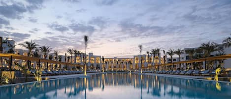 2 outdoor pools, pool umbrellas, sun loungers