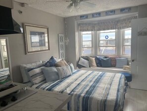 1 quarto, Wi-Fi de cortesia, roupa de cama