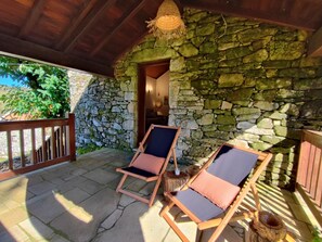 Terrace/patio - 'Casa do Rio' | Picturesque | Accommodation in Branda da Aveleira (Melgaço)