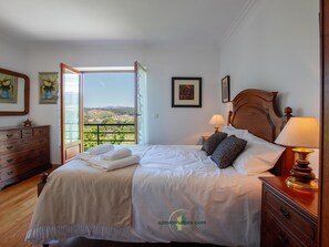 4 bedrooms, iron/ironing board, Internet, bed sheets - Varanda do Outeiro | Country House | Melgaço | Termas (Melgaço)
