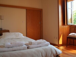 4 Schlafzimmer, Internetzugang, Bettwäsche