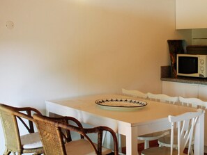 Dining - Casa das Bouças de Cima | Privacy | Tranquillity | Private Pool (Melgaço)
