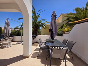 Outdoor dining - Porches | Algarve | Beach | Holidays (Algarve - Porches)