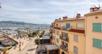 Bleu Azur - Avec vue sur le port